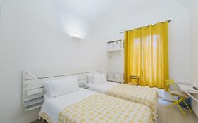 Central Savona B&B